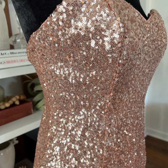 Rose gold sequin dress in size medium - Picture 2 of 11